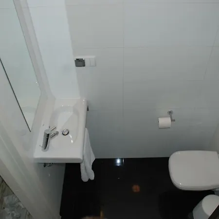 アパート Apartament Amarone ポビエロボ