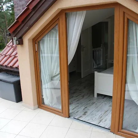 Apartament Amarone アパート ポビエロボ