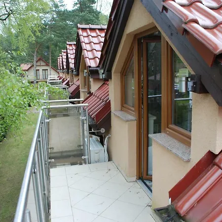 Apartament Amarone アパート ポビエロボ